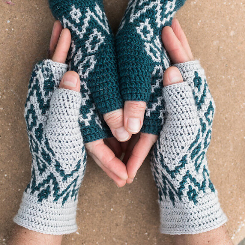 Wrist Warmers Crochet Pattern