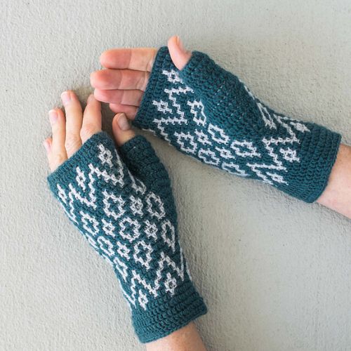 Wrist Warmers Crochet Pattern